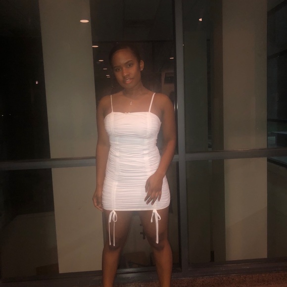 white dress tiger mist
